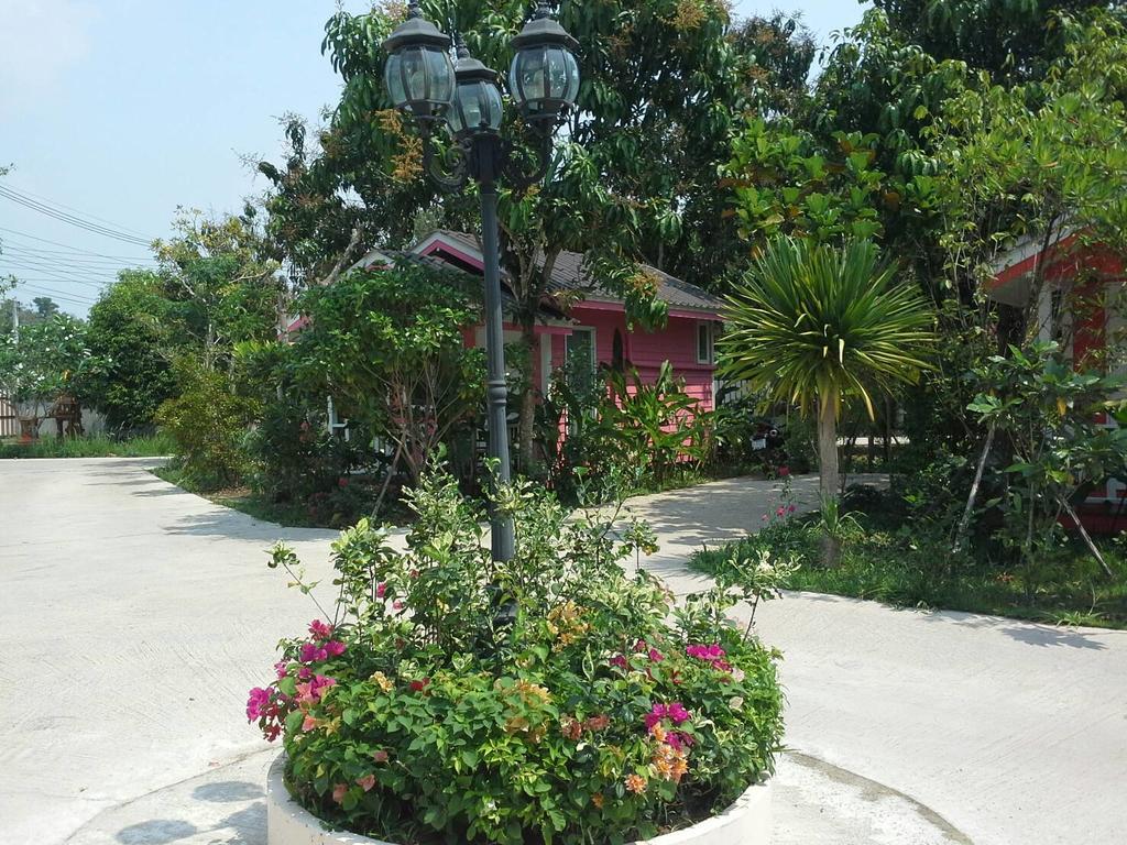 Hug Home Resort Prachinburi Dış mekan fotoğraf